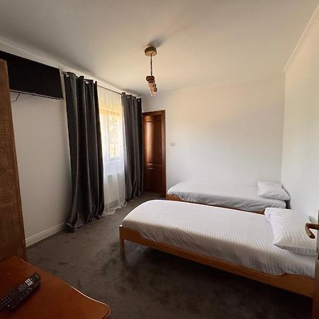 Pensiunea Lili'S House Buchin Екстер'єр фото
